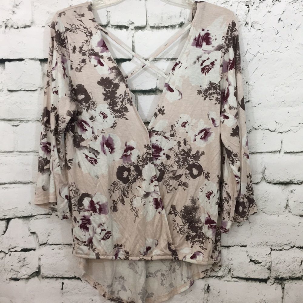 NWT BKE buckle cute caged wrap front/open back top